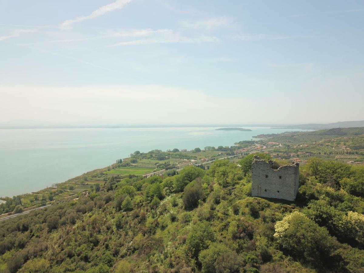 B&B Torre Del Lago Trasimeno Passignano sul Trasimeno Exteriör bild