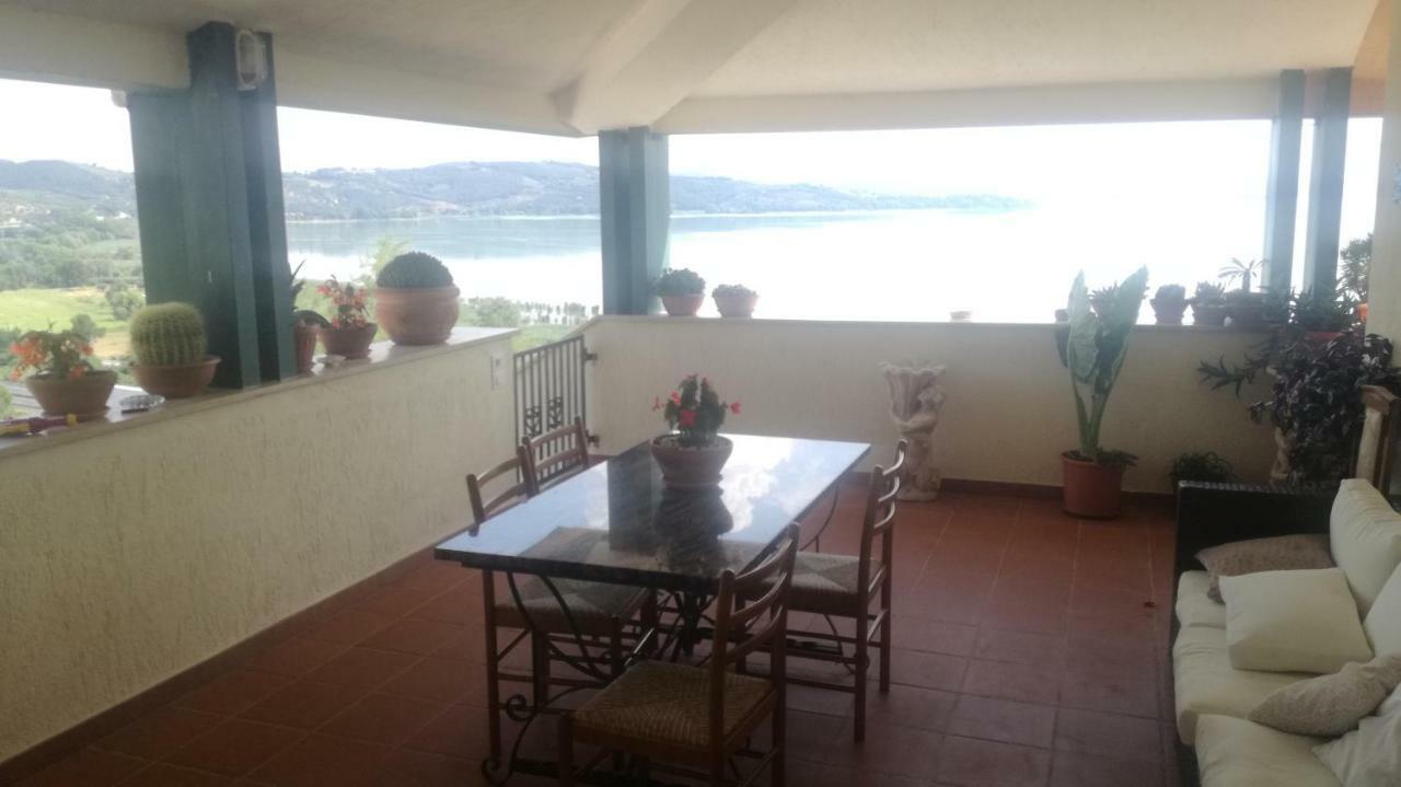 B&B Torre Del Lago Trasimeno Passignano sul Trasimeno Exteriör bild